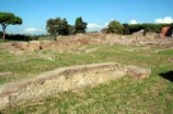 04153 ostia - regio i - insula viii - horrea (i,viii,2) - blick ri nordosten - e.jpg